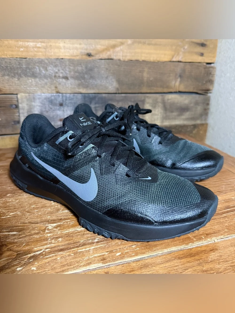 Men's Nike Varsity Compete TR 3 Running Training Shoes Smoke Grey/Black size 8.5